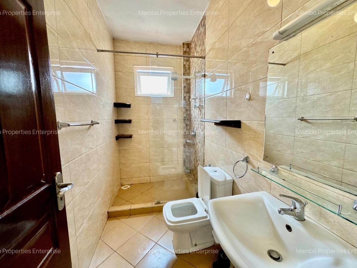 2 Bed Apartment with En Suite at Brookside Drive - 11