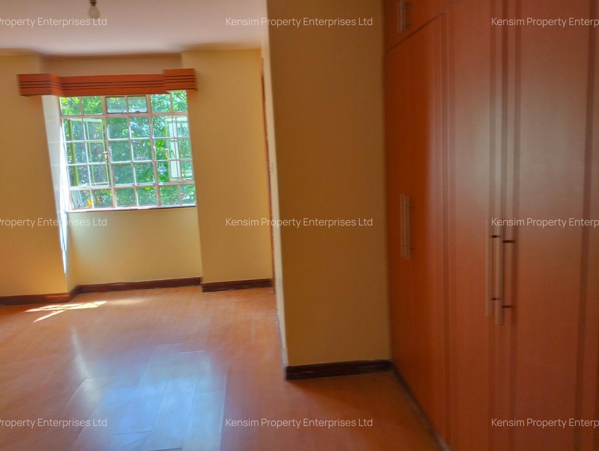 4 Bed Townhouse with En Suite in Lavington - 2