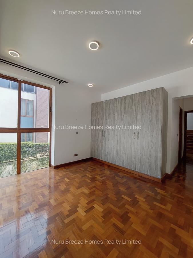 6 Bed Townhouse with En Suite in Lavington - 6