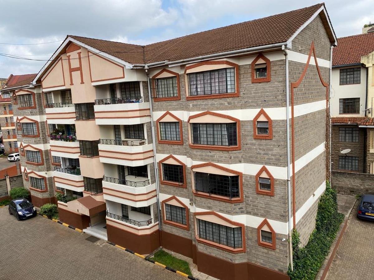 3 Bed Apartment with En Suite in Lavington - 8