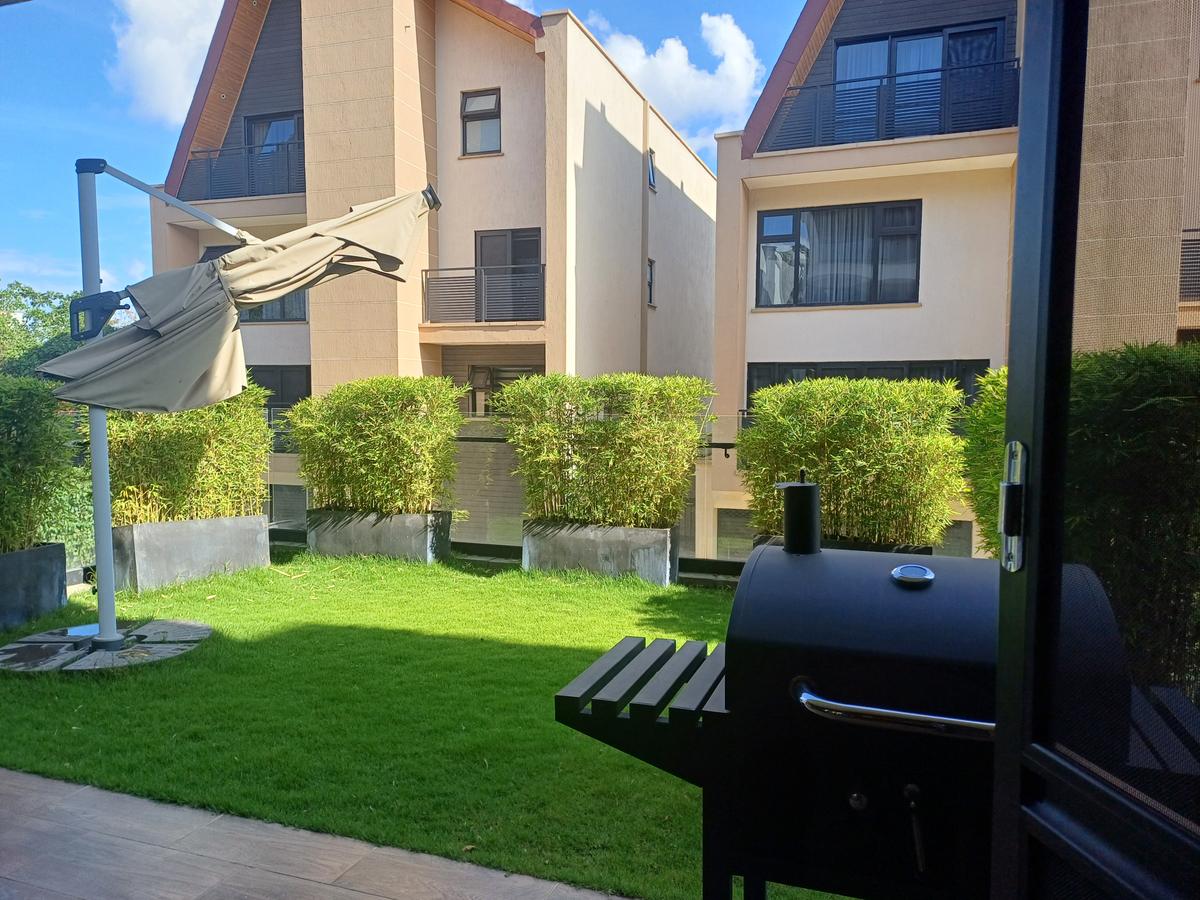 4 Bed Townhouse with En Suite in Lavington - 1