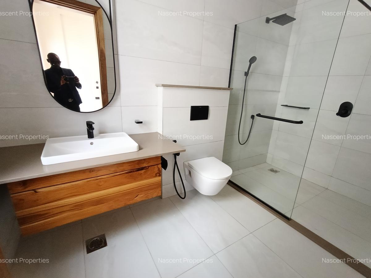 4 Bed Apartment with En Suite in Loresho - 15