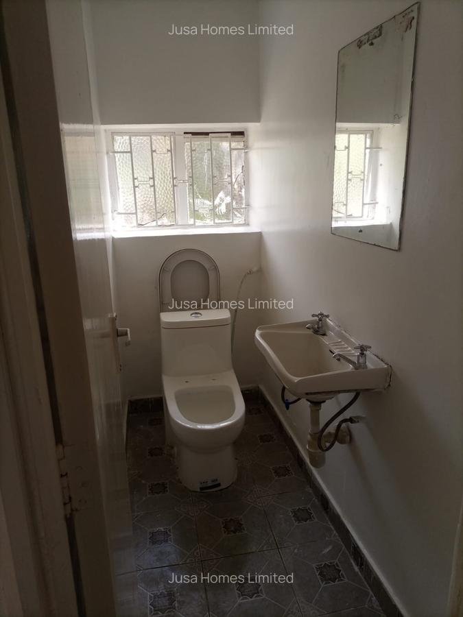 1 Bed House in Lavington - 6