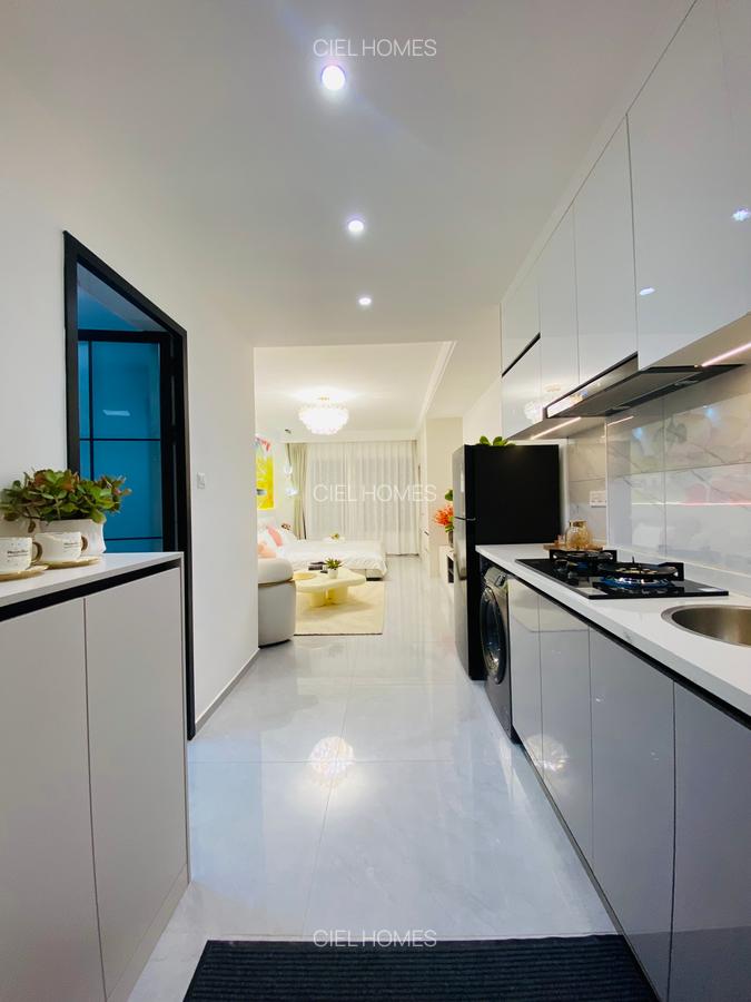 Studio Apartment with En Suite at Wood Avenue - 2