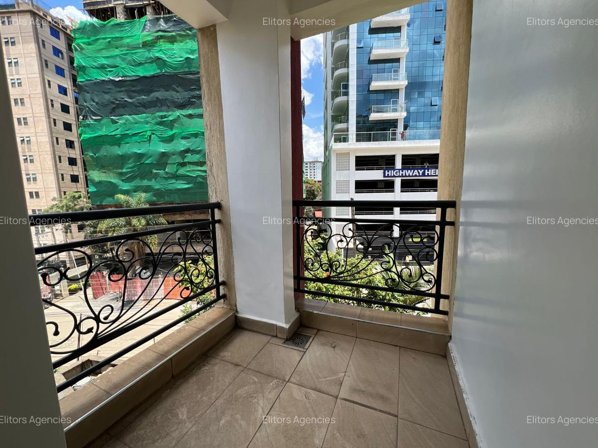 2 Bed Apartment with En Suite at Argwings Kodhek Road - 18