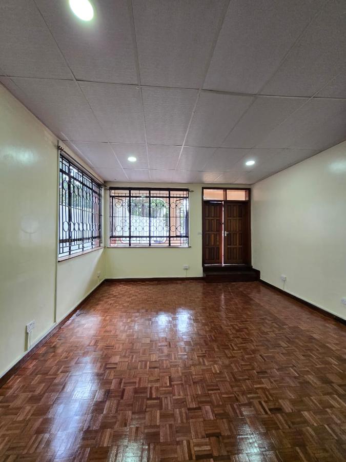 5 Bed House with En Suite at Ring Road - 4