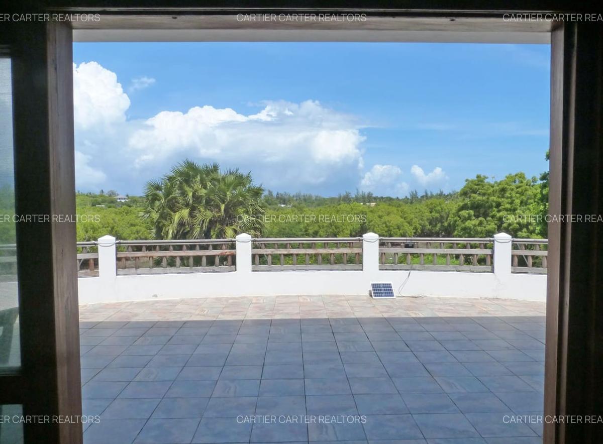 4 Bed Villa with En Suite in Watamu - 8