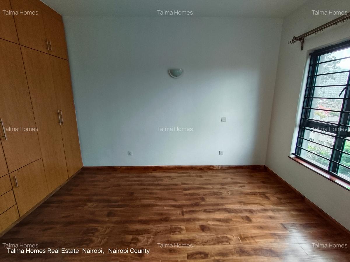 3 Bed Apartment with En Suite at Rhapta Road Side - 9