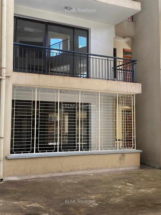 2 Bed Apartment with En Suite at Kindaruma Road - 8