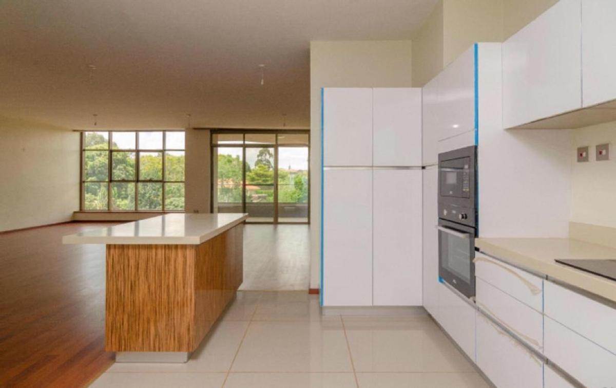 3 Bed Apartment with En Suite at Westlands - 7