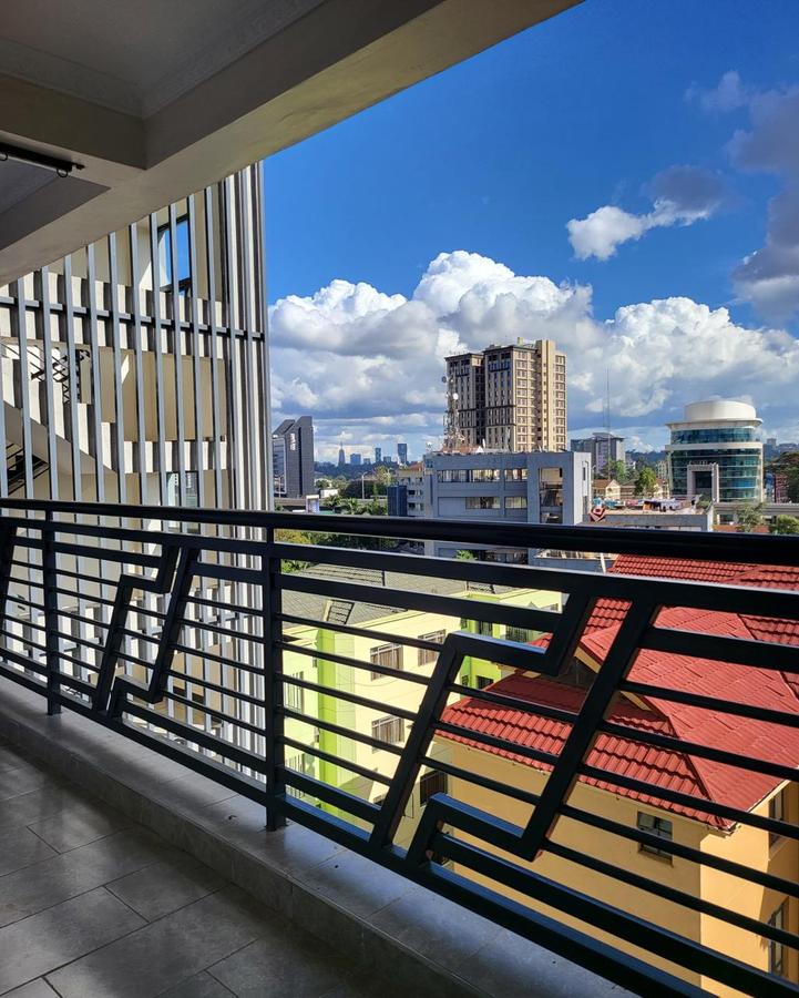 Serviced 1 Bed Apartment with En Suite at Westlands - 2