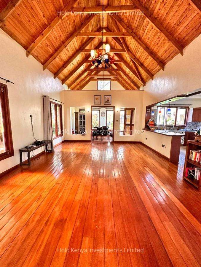 6 Bed House with En Suite at Ridgeways Road - 8