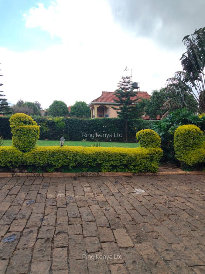 4 Bed House with En Suite in Runda - 16