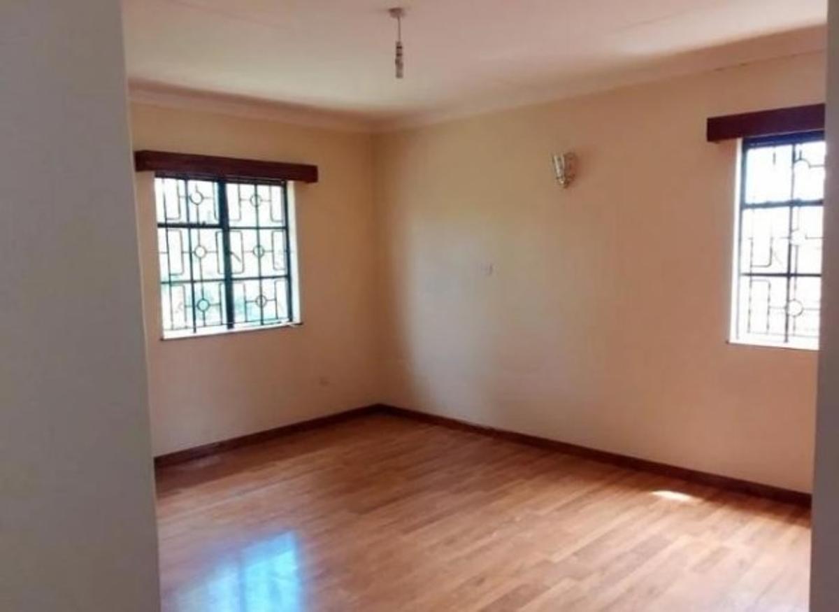 4 Bed House with En Suite in Kyuna - 6