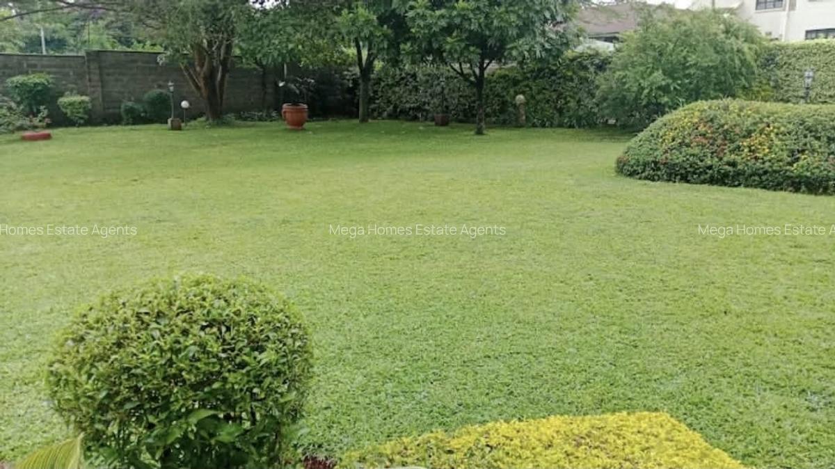 5 Bed Townhouse with En Suite in Runda - 13