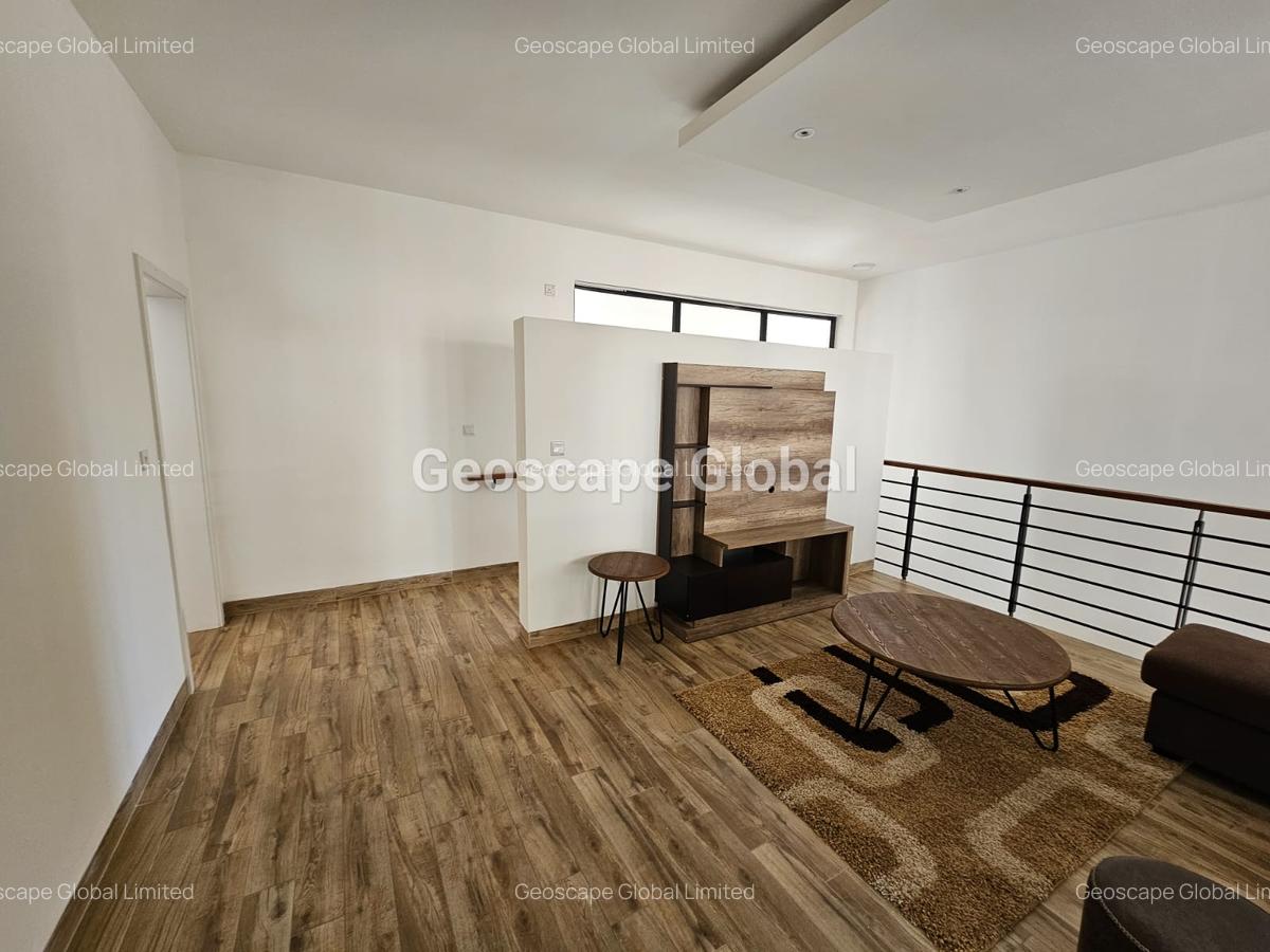 3 Bed Apartment with En Suite in Riverside - 4