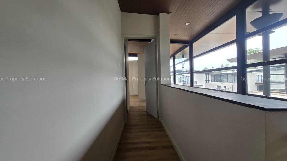 4 Bed Villa with En Suite in Runda - 10