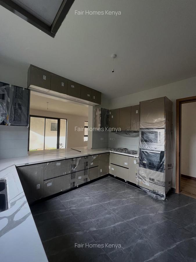 6 Bed Townhouse with En Suite at Lavington Green - 6