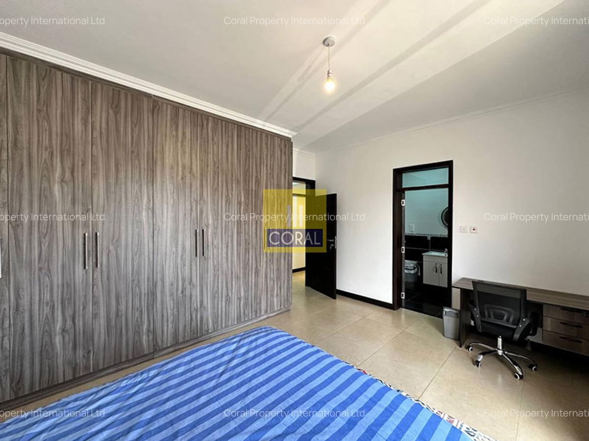 2 Bed Apartment in Brookside - 11