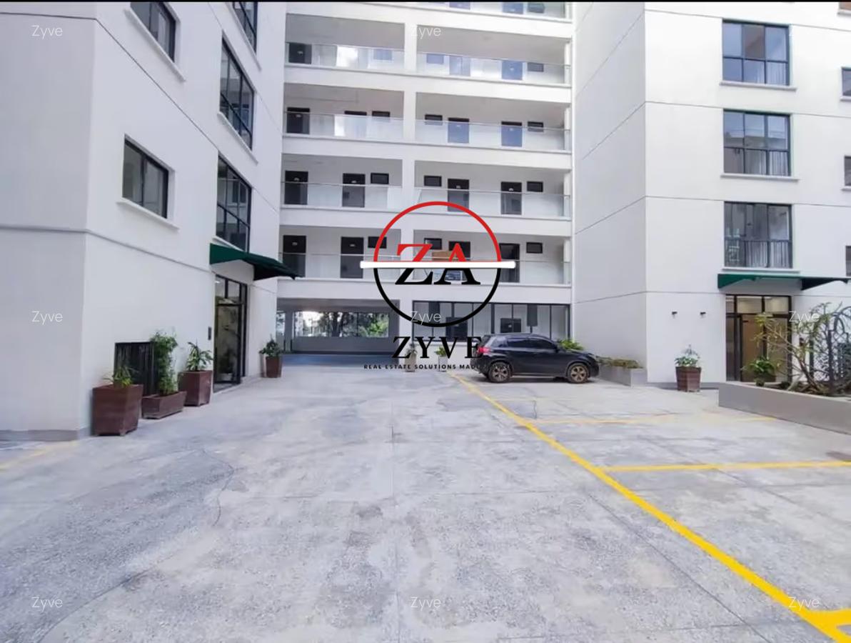Studio Apartment with En Suite at Near Yaya Center - 4