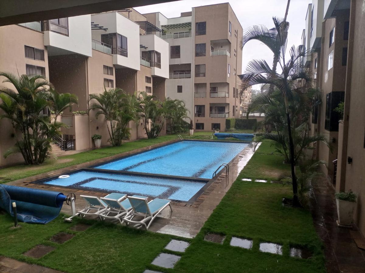 2 Bed Apartment with En Suite in Lavington - 1