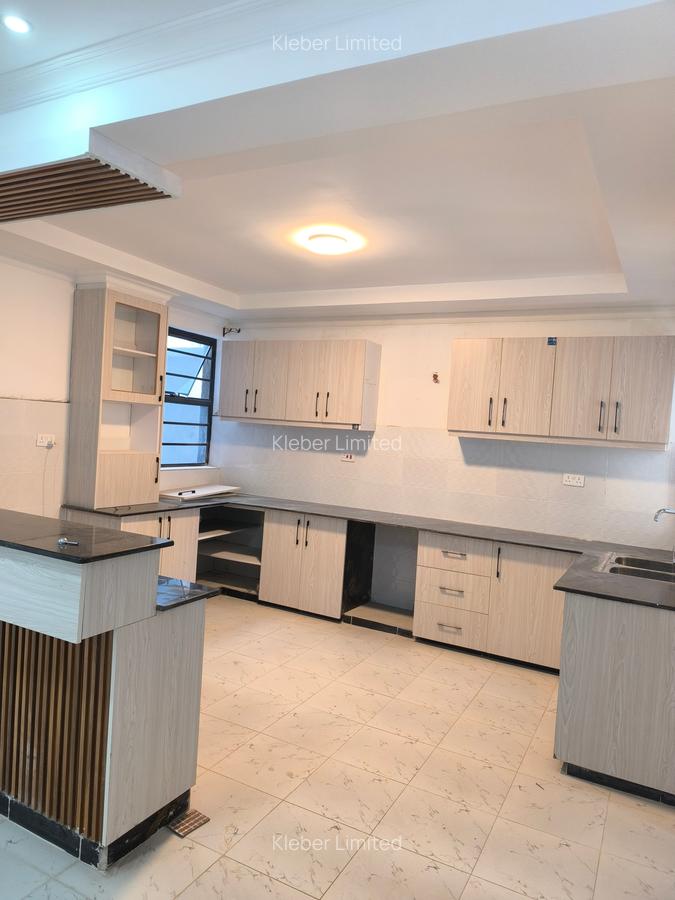 4 Bed Villa with En Suite at Kenyatta Road - 2
