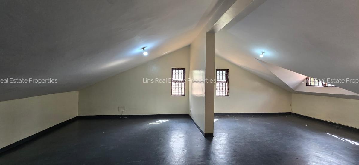 4 Bed Townhouse with En Suite in Lavington - 8