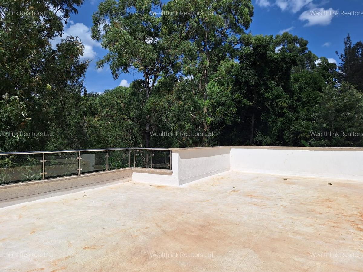 5 Bed Townhouse with En Suite at Loresho - 7