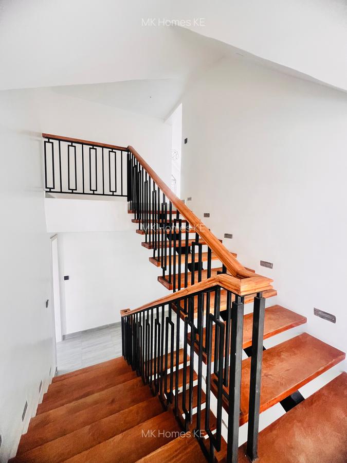 4 Bed House with En Suite at Membley - 7