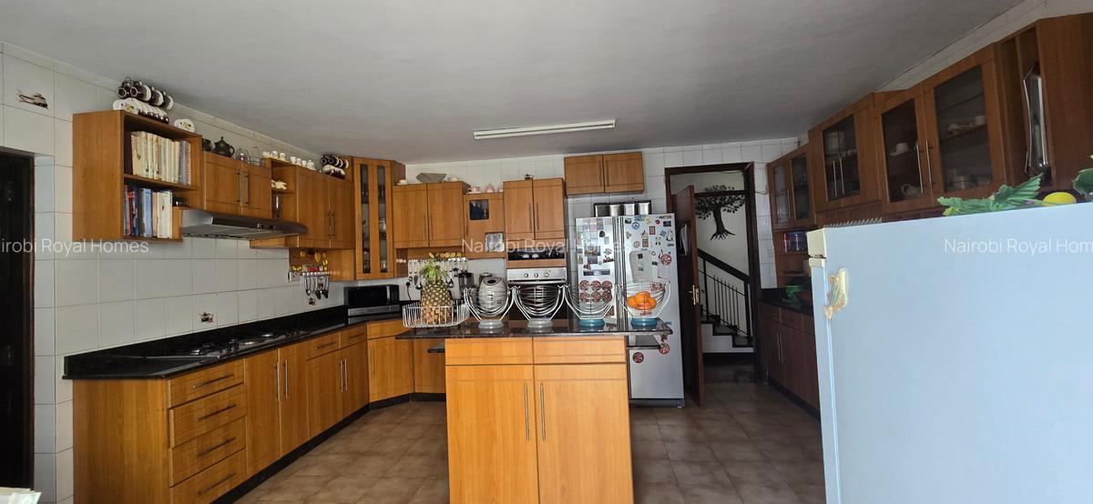 4 Bed House with En Suite at Ruaka Drive - 15