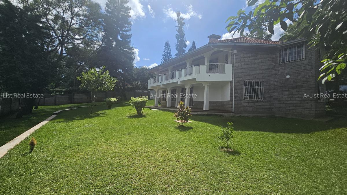 6 Bed House with En Suite in Runda - 3