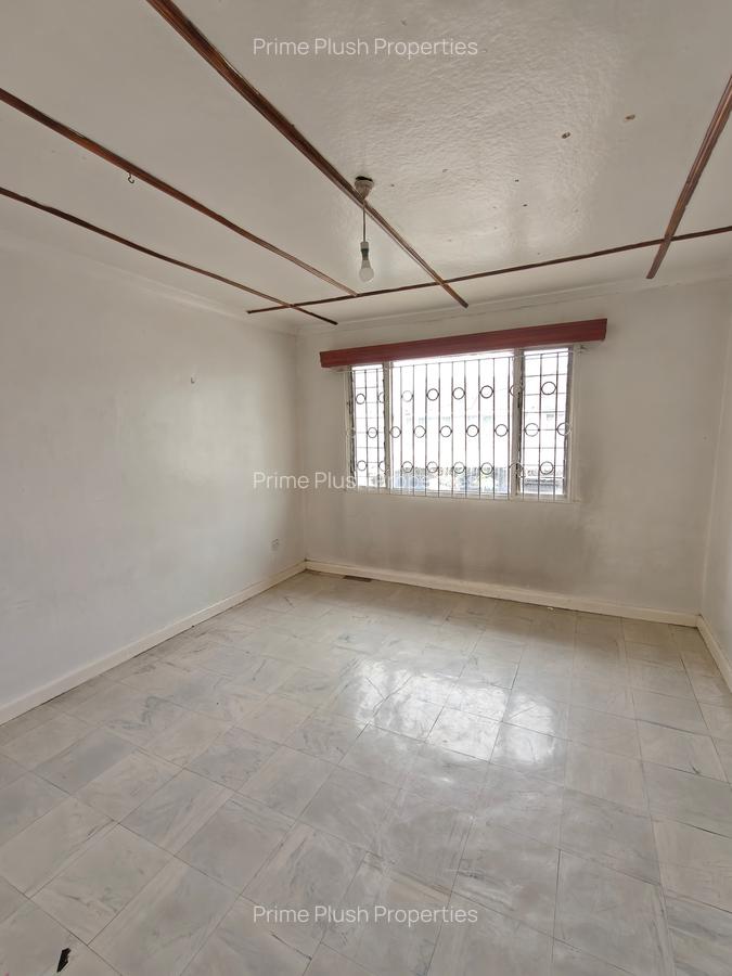 4 Bed House with Staff Quarters in South C - 12