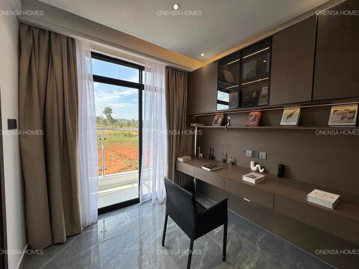 5 Bed Townhouse with En Suite in Kamangu - 16