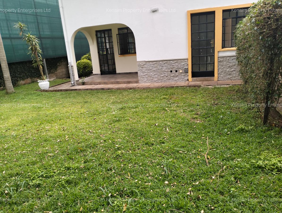 4 Bed Townhouse with En Suite in Lavington - 5