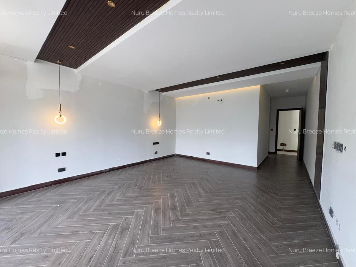 5 Bed Villa with En Suite in Nyari - 17