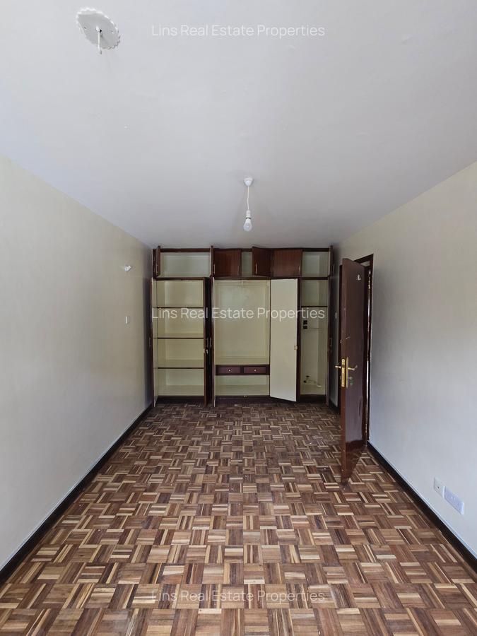 4 Bed Townhouse with En Suite in Lavington - 12