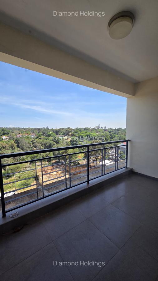 4 Bed Apartment with En Suite at Parklands - 1