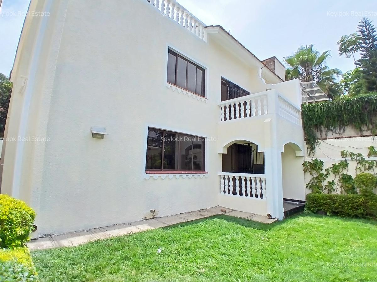 4 Bed Townhouse with En Suite at Lavington Green - 1