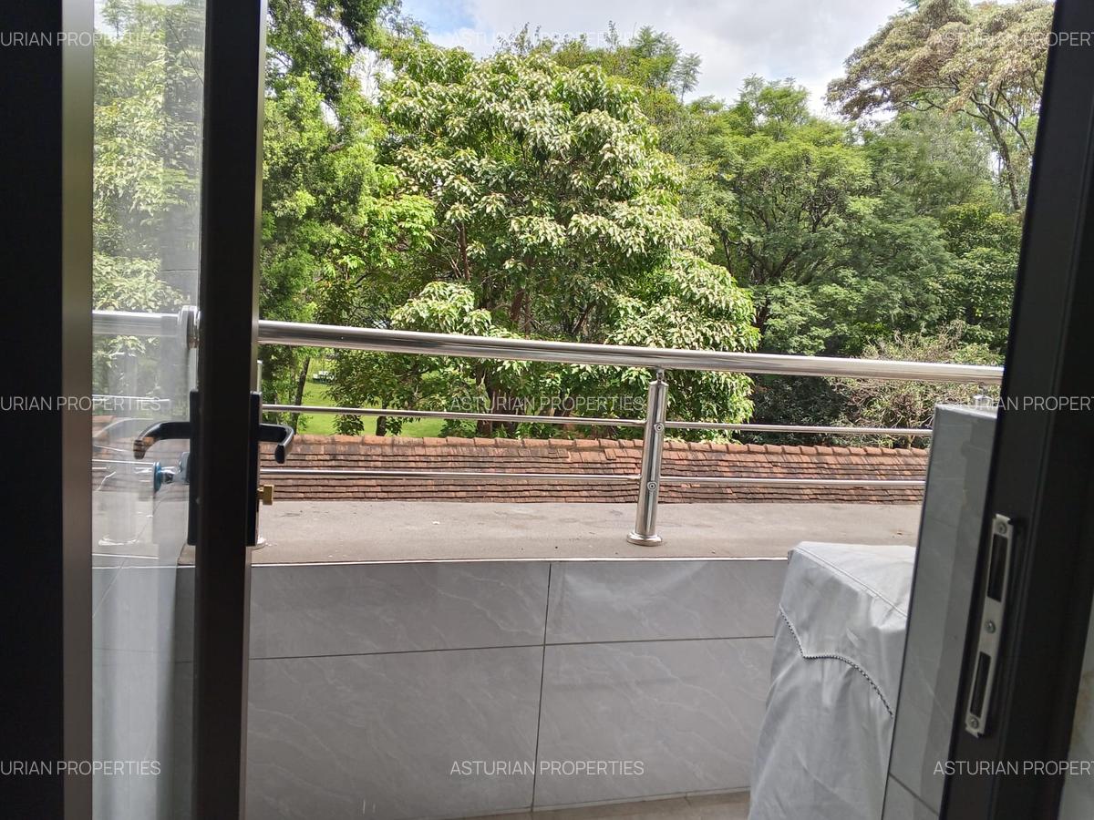 3 Bed Apartment with En Suite in Riverside - 15