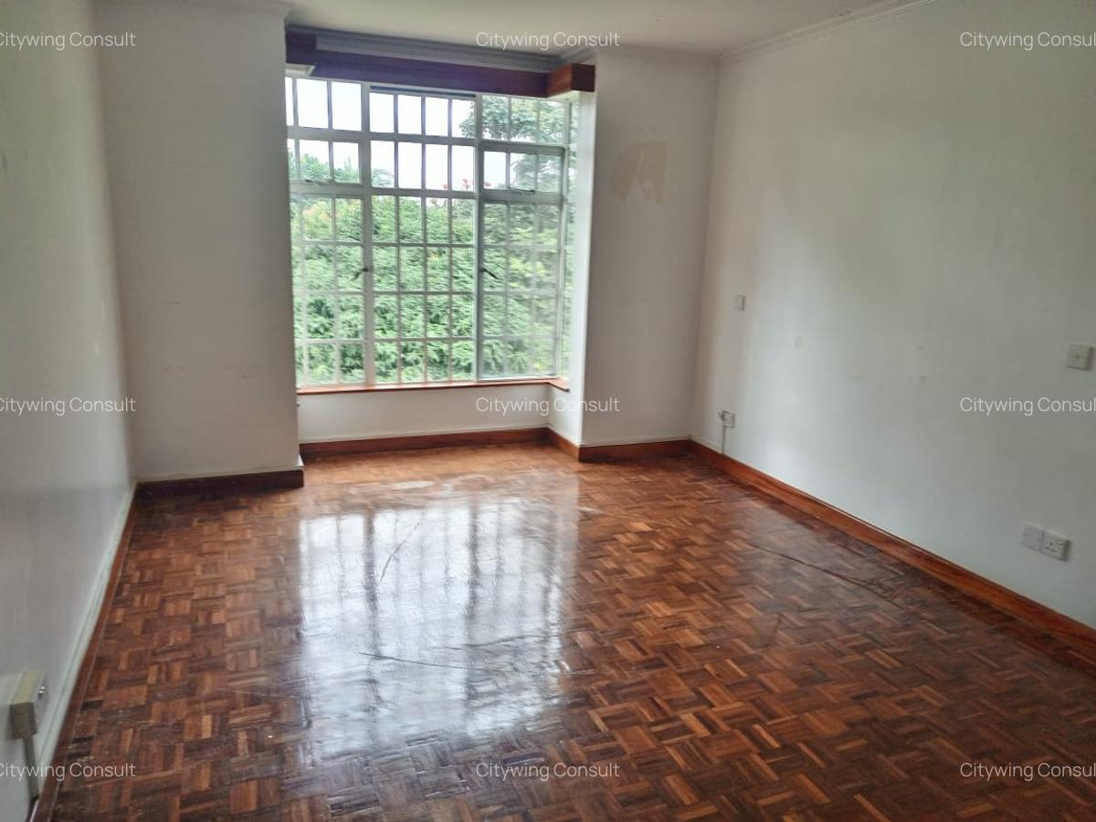 4 Bed Townhouse with En Suite at Red Hill Road - 14