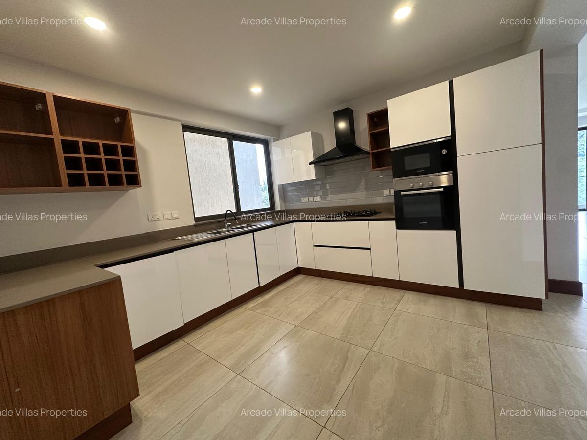 2 Bed Apartment with En Suite in Rhapta Road - 5