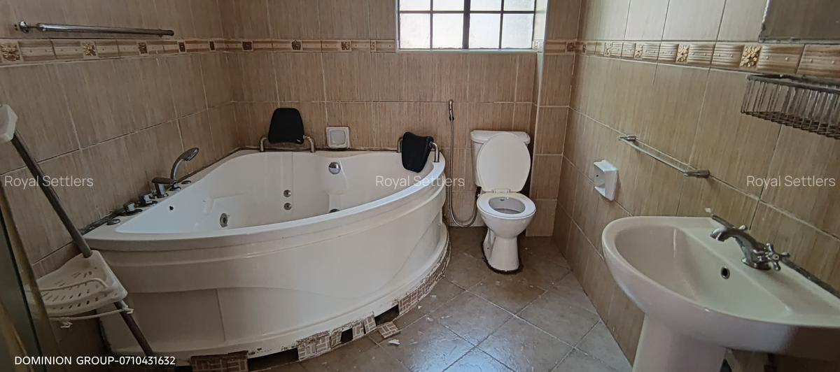 3 Bed Apartment with En Suite at Laikipia Road - 4