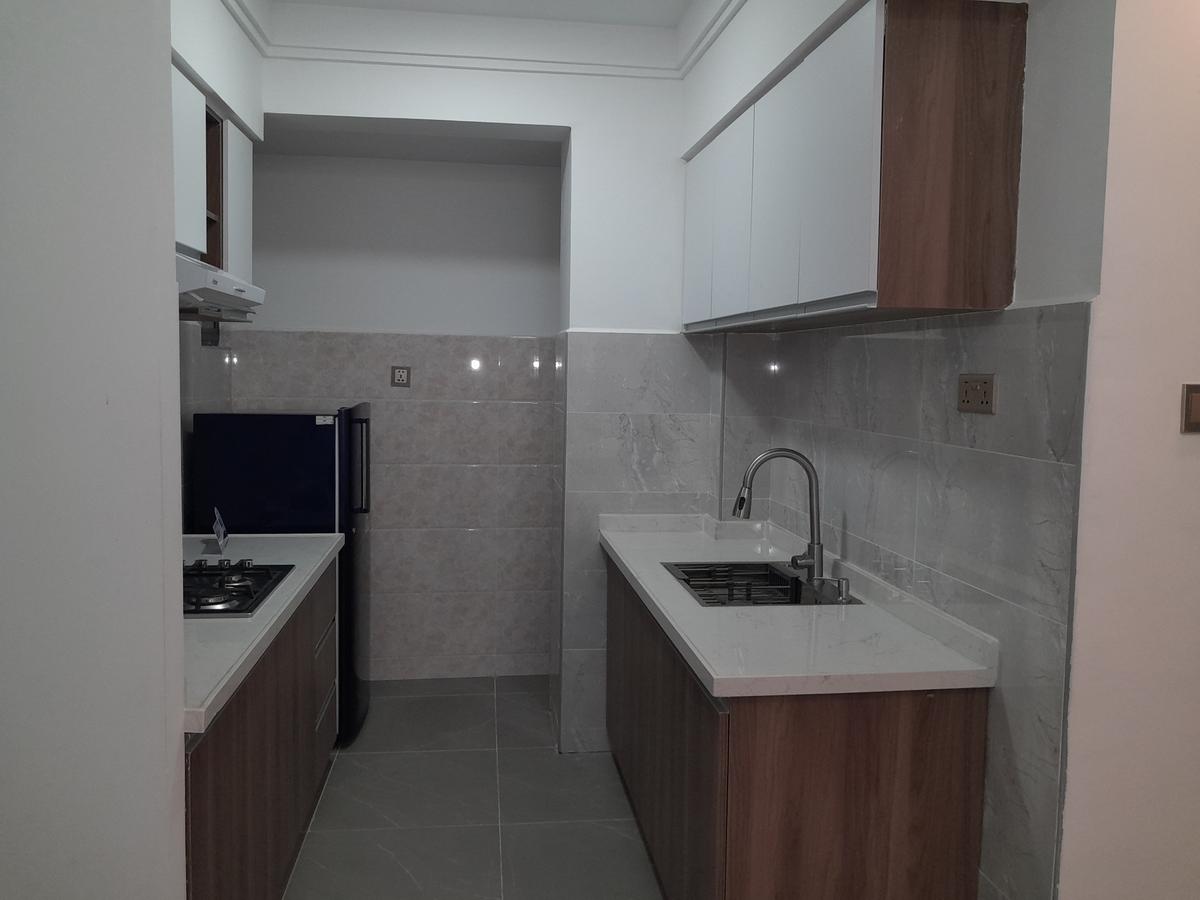 2 Bed Apartment with En Suite at Ole Dume Road - 9