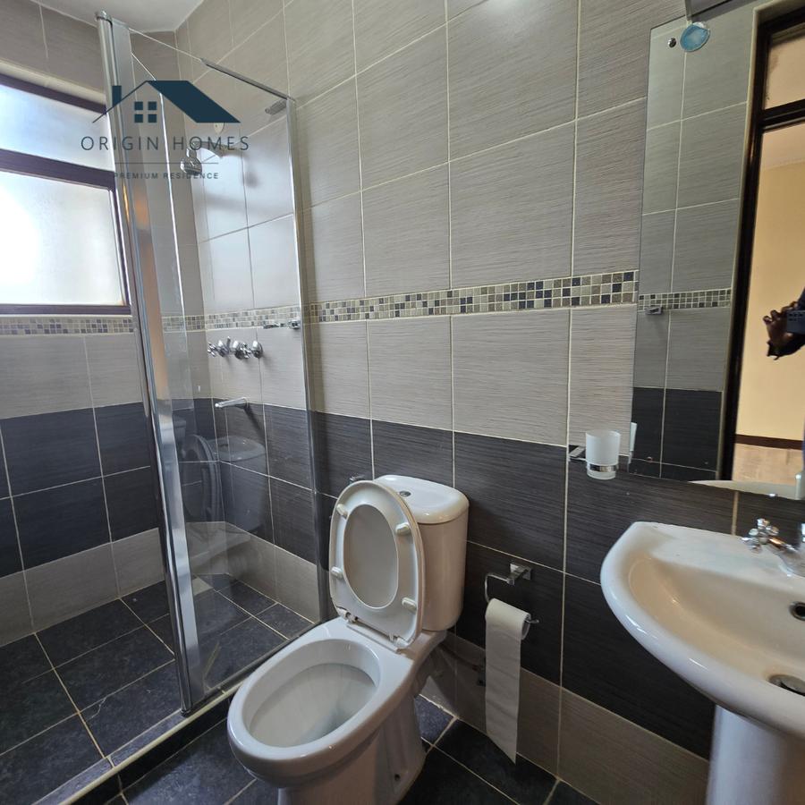 3 Bed Apartment with En Suite at Lavington - 13