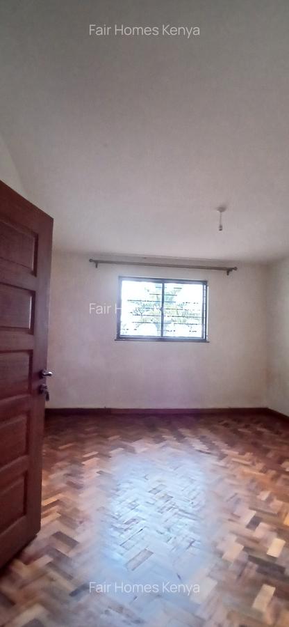 5 Bed Townhouse with En Suite at Lavington Green - 19