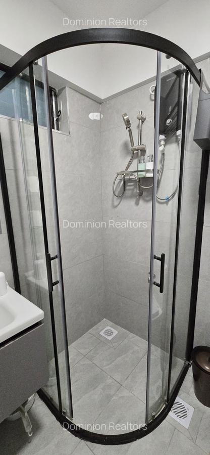 Furnished 1 Bed Apartment with En Suite at Westlands Road - 8