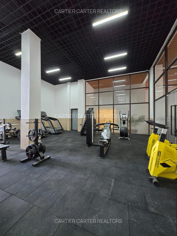 Serviced 2 Bed Apartment with En Suite in Brookside - 12