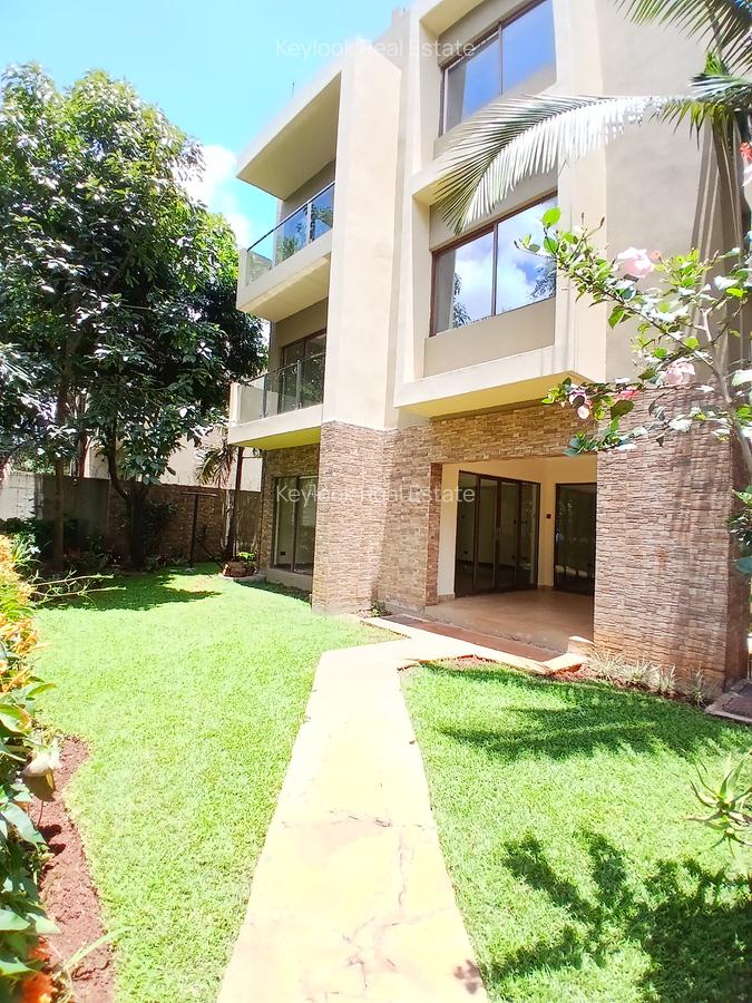 5 Bed Townhouse with En Suite at Lavington Green - 3