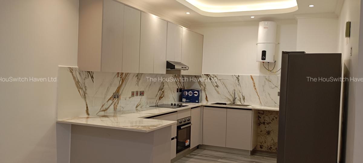 1 Bed Apartment with En Suite in Brookside - 4