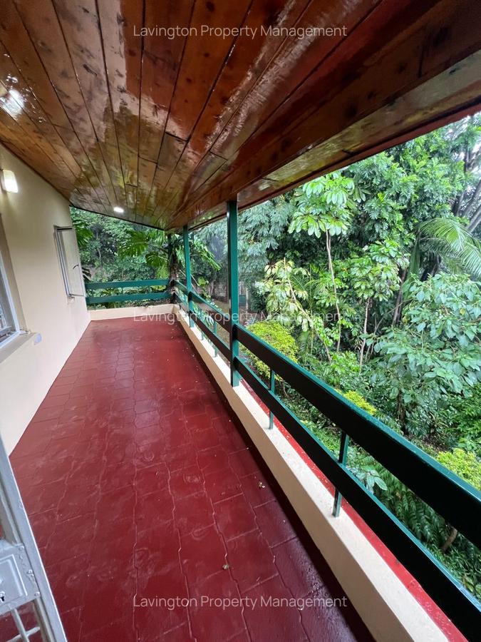 4 Bed House with En Suite at Lavington Green - 9